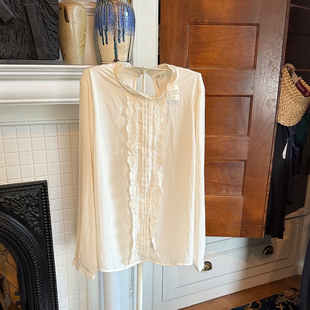 Cato Cream Blouse with Lace Trim